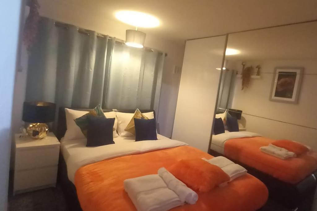 Golden Plush Suites - Beautiful Luxury 3 Bed House In Leicester Zewnętrze zdjęcie